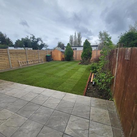 High Spec Large 6 Bedroom House! Kingston upon Thames  Exteriör bild